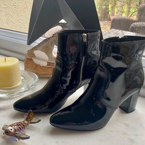 💕 J.CREW— Size 8 , Gorgeous Black Patent Leather Ankle Boots— Chunky heel ! 💕